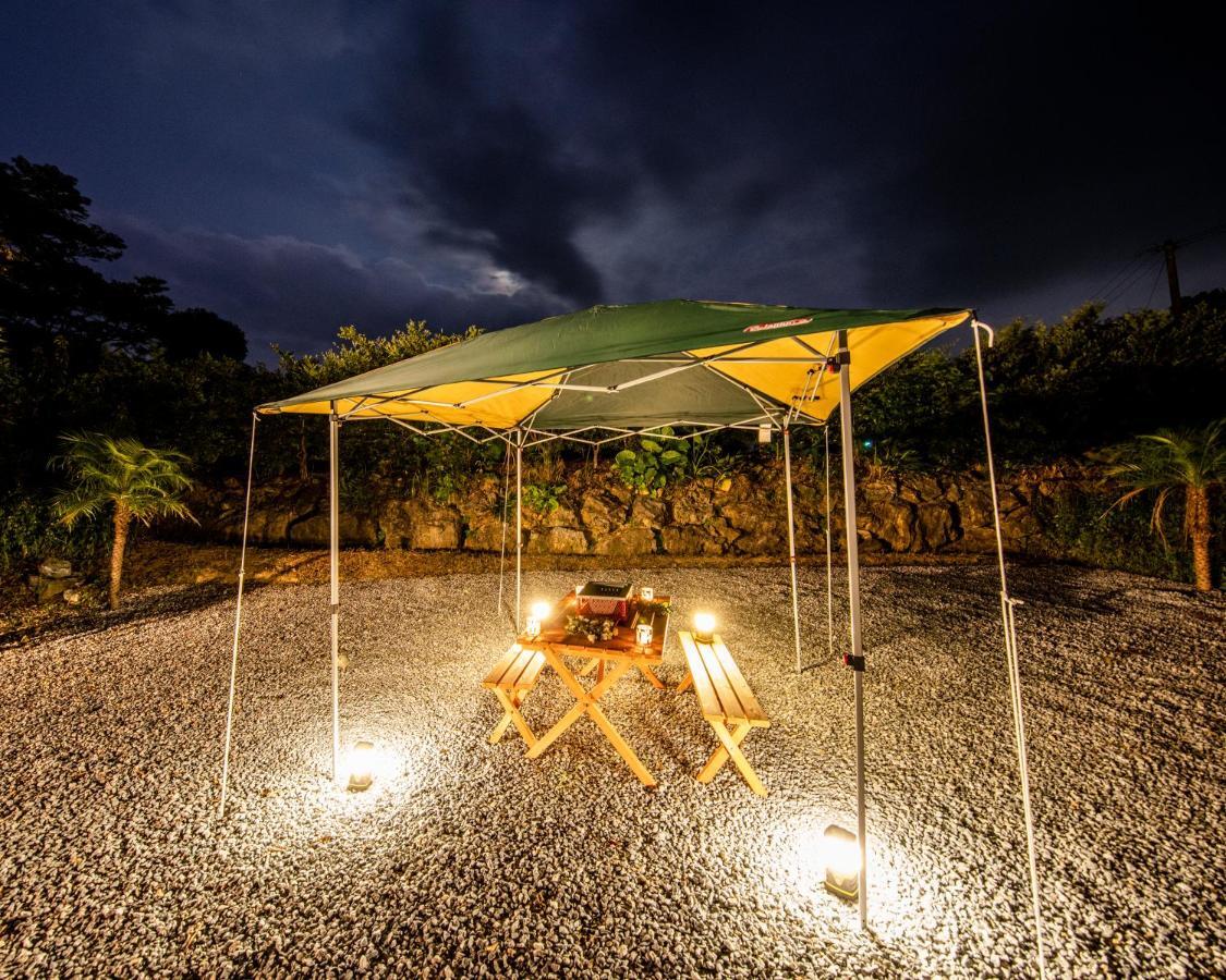 מלון נאקיג'ין Okinawa Bbq Glamping מראה חיצוני תמונה